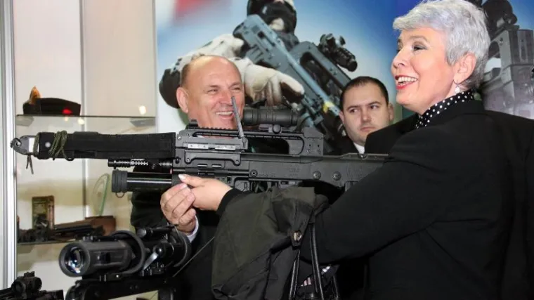 Zaboravite Ramba, stiže novi superheroj