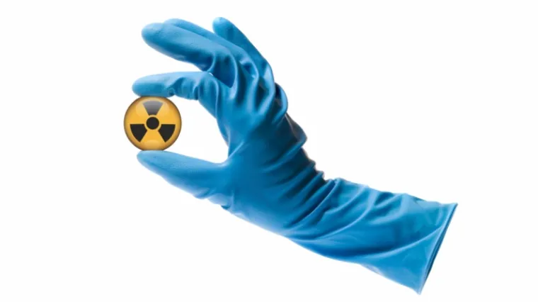 Pismo-bomba za nuklearni lobi