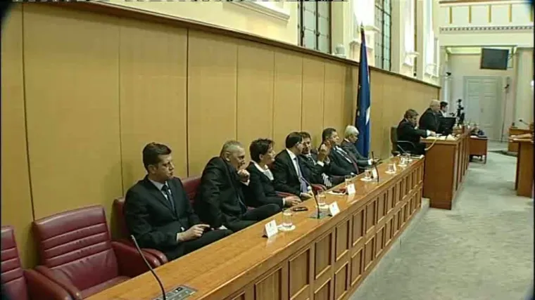 "Du ju spik ingli&scaron;?" saborskim zastupnicima