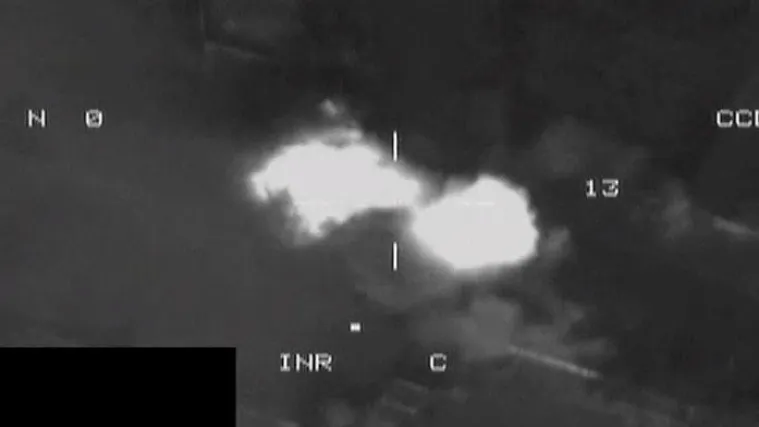 NATO udario po Gadafijevim tenkovima