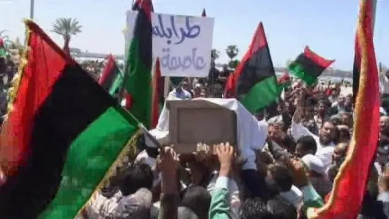 Pobunjenici se ne predaju, ali ni Gadafi