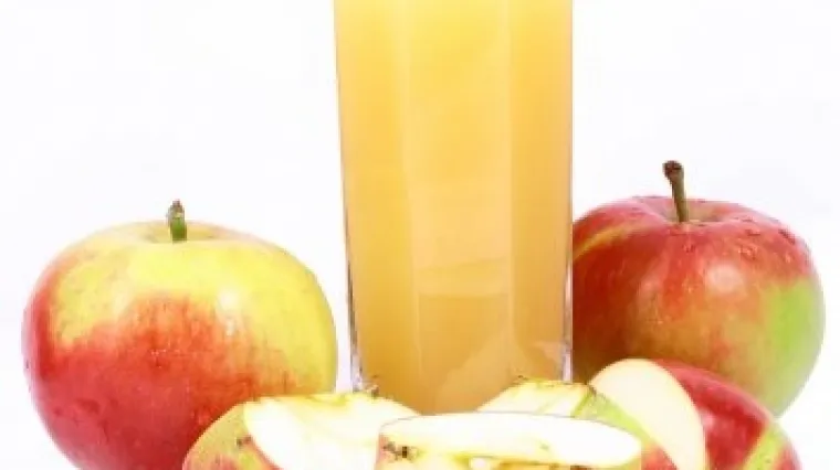 Djetetu poslužili alkohol