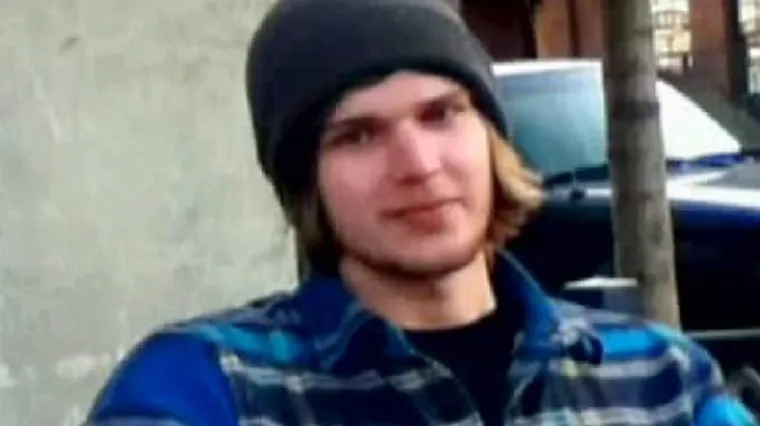 Mladić se izbo na pozornici do smrti