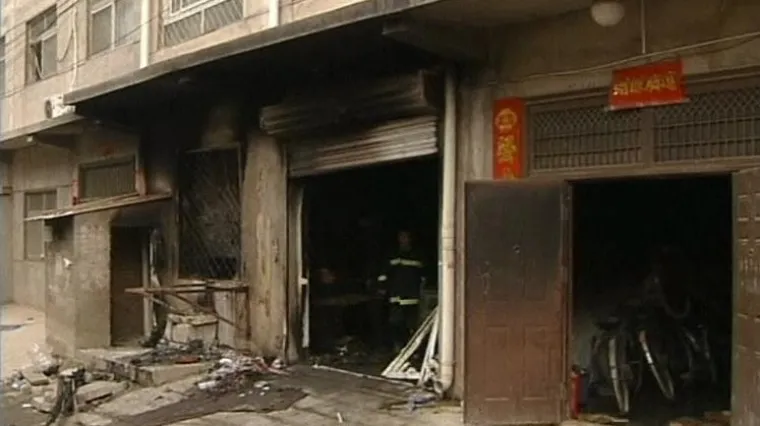 Požar progutao zgradu