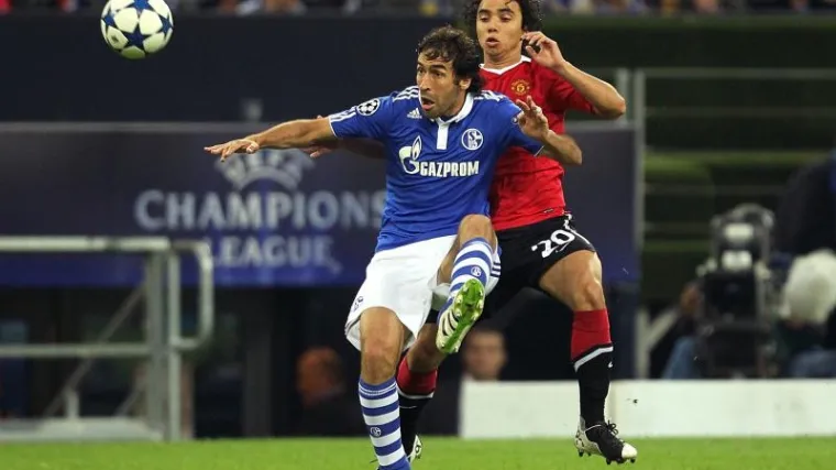 Manchester United sigurno prema finalu