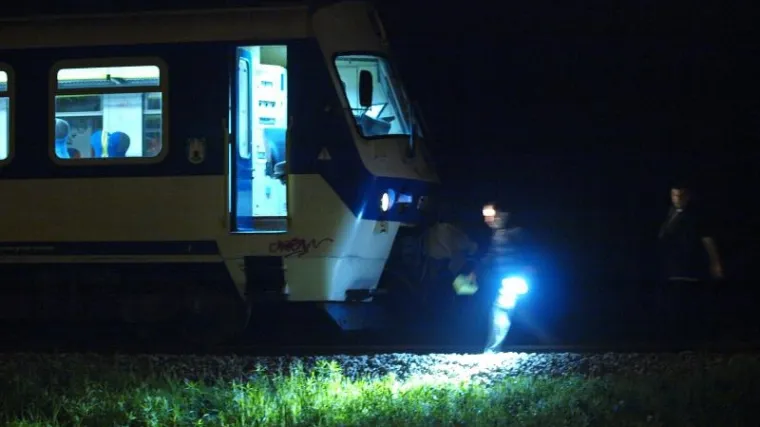 Dvoje smrtno stradalo u prometnim nesrećama