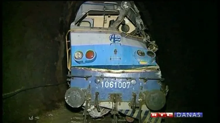 Zapalili vlakove zbog ka&scaron;njenja