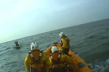 Pijani završili na pučini u kanalu