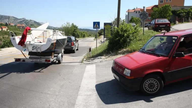 Izmlatio vozača s kojim se sudario