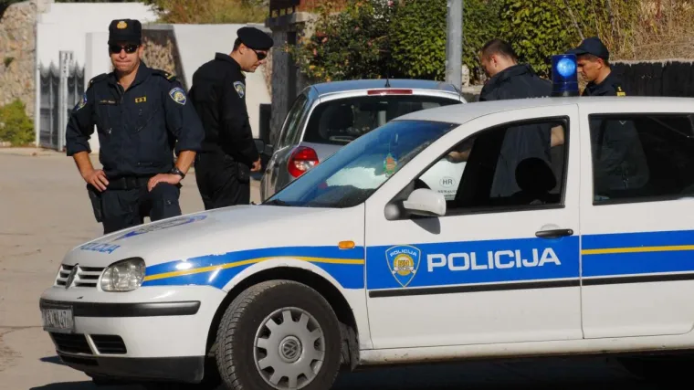 Autom naletio na radnika i otkinuo mu nogu