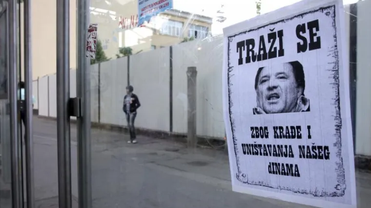 Plakat protiv Mamića