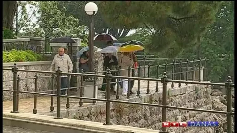 Iz ljetnih majica ravno u kapute