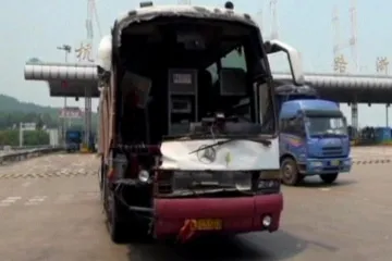 Kilometrima se vozio u raspadnutom autobusu