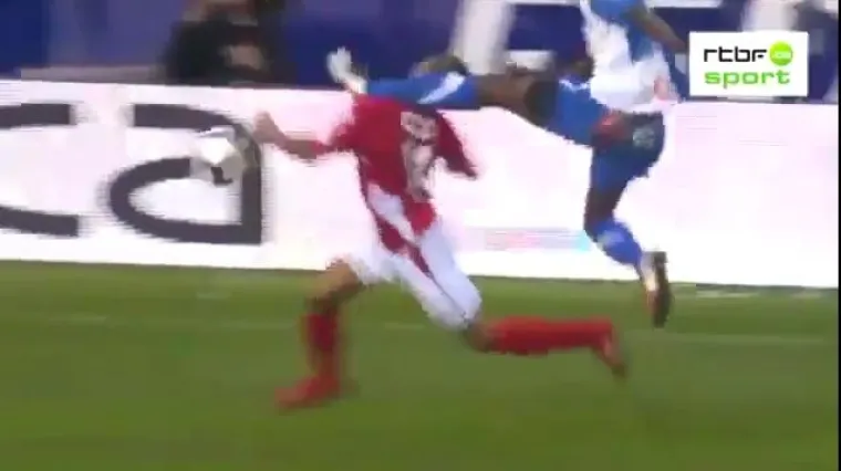 Brutalnim udarcem u glavu nokautirao suparnika