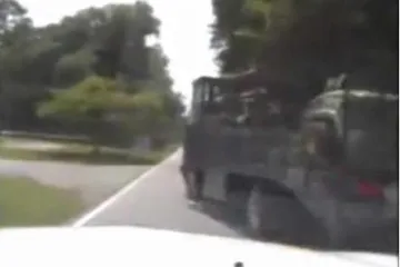 Osumnjičenik ukrao policijski auto i sudario se