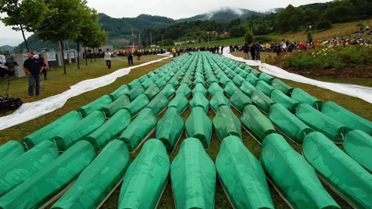 Srebrenica &scaron;esnaest godina poslije