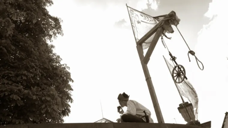 300 dilera čeka na vje&scaron;ala