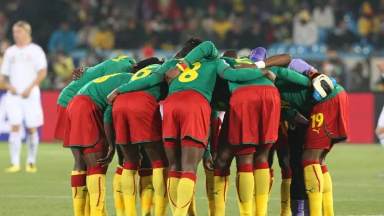 Navijači napali kamerunske nogometa&scaron;e