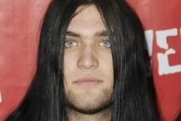 Sin Nicholasa Cagea brutalno pretučen