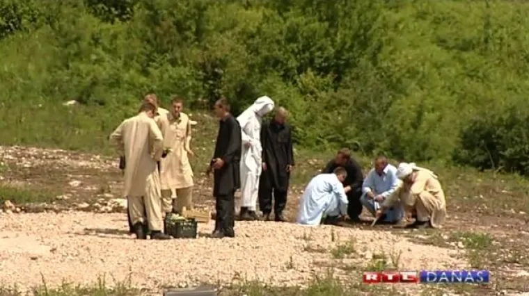 Afganistansko selo usred Slunja