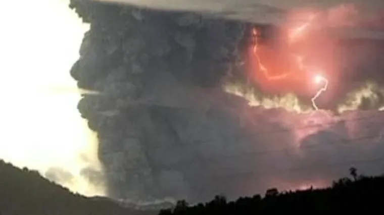 Otkazuju se letovi zbog vulkana u Čileu