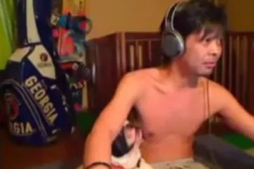 Pas se onesvijestio od smrada ispod pazuha