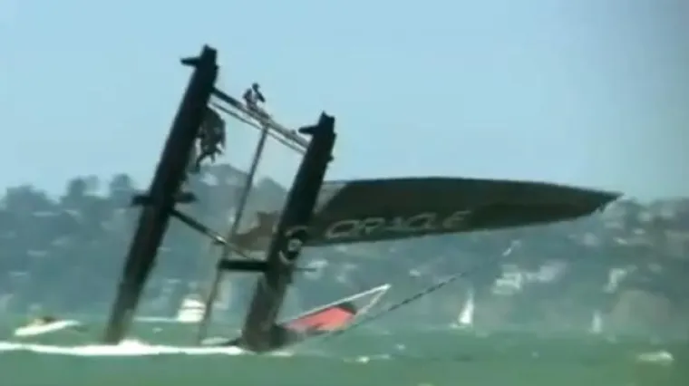 Prevrnuo se najbrži katamaran