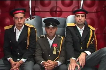 Brandon žalostan jer ga Lester hladno gleda