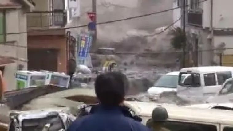 Jezive snimke bijega od tsunamija