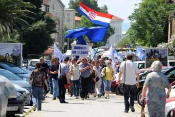 Radnici Dalmacijavina zauzeli tvornicu