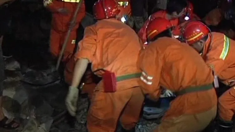 Rudari zatočeni u poplavljenom rudniku