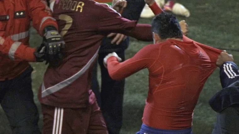 Opća tučnjava nakon polufinala Cope!