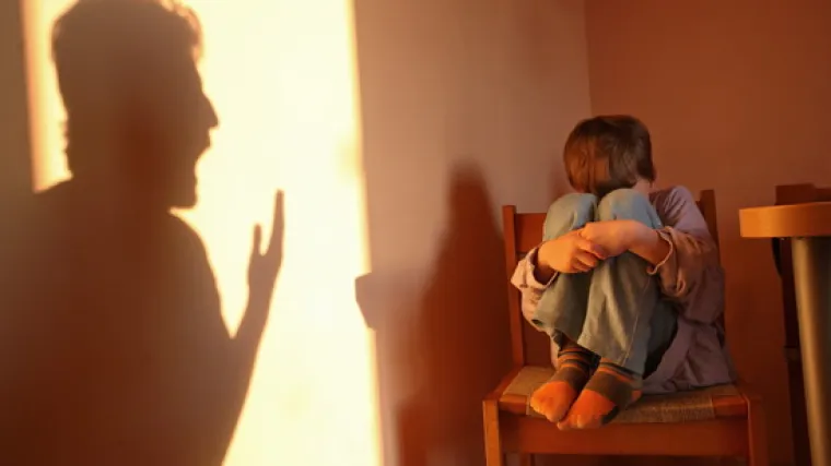 Mamio djecu sladoledom pa ih silovao