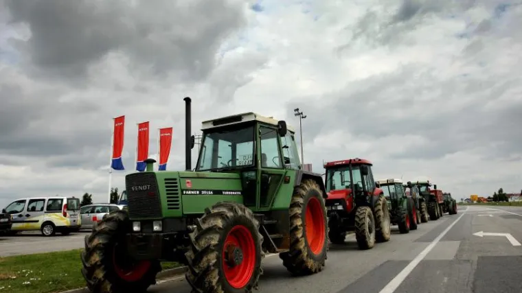 Seljački prosvjed potrajao sat vremena