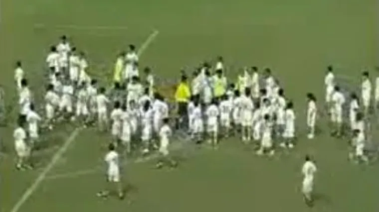 Ronalda napalo 109 malih Kineza