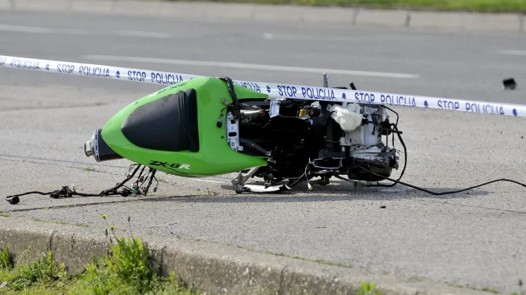 Kod Gospića poginuo motociklist