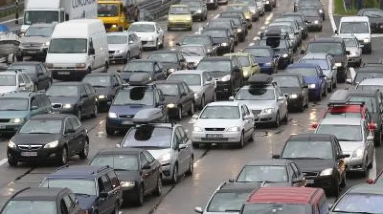 Kolona od 793 kilometra!