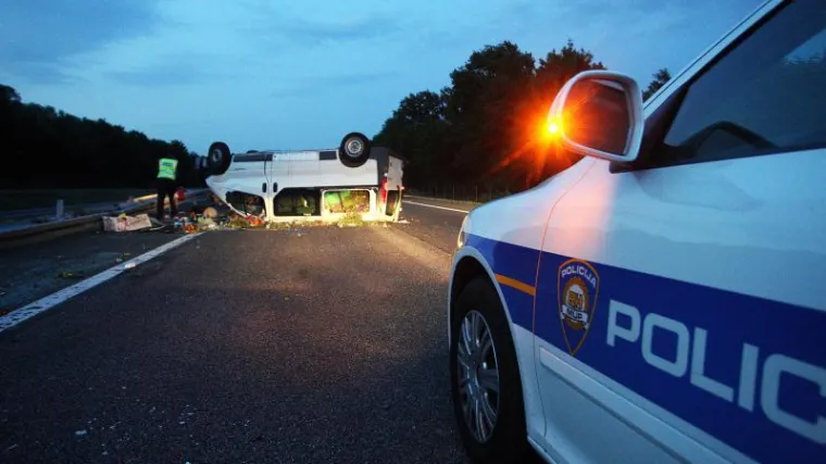 Osmero mrtvih u stravičnoj prometnoj nesreći