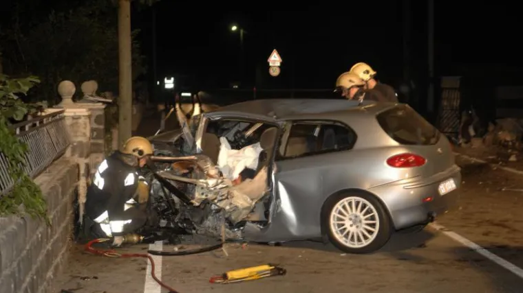 Izletio s ceste i udario u kameni zid