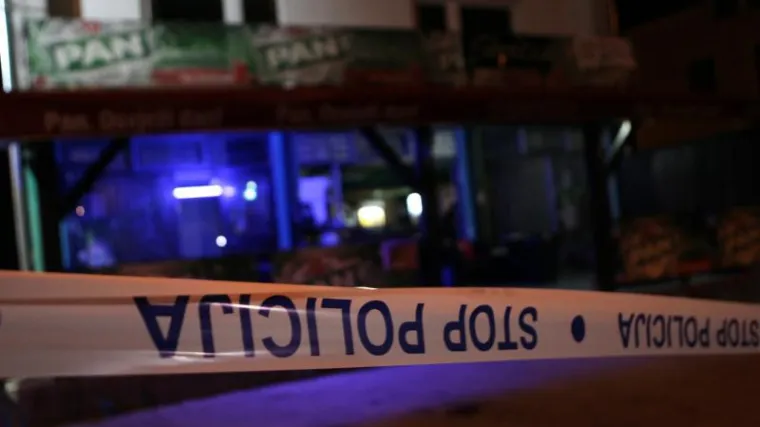 Propucao mladića zbog novčanog duga