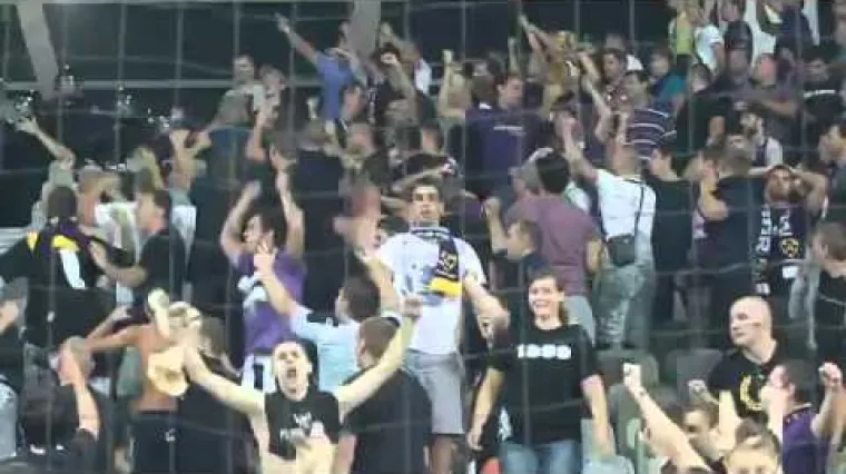 Nezadovoljni navijači uni&scaron;tili stadion