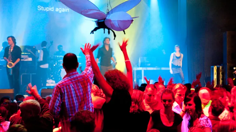 Otvorili noćni klub za gluhe osobe