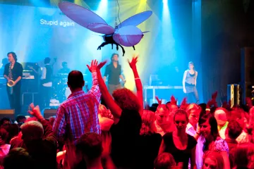 Otvorili noćni klub za gluhe osobe