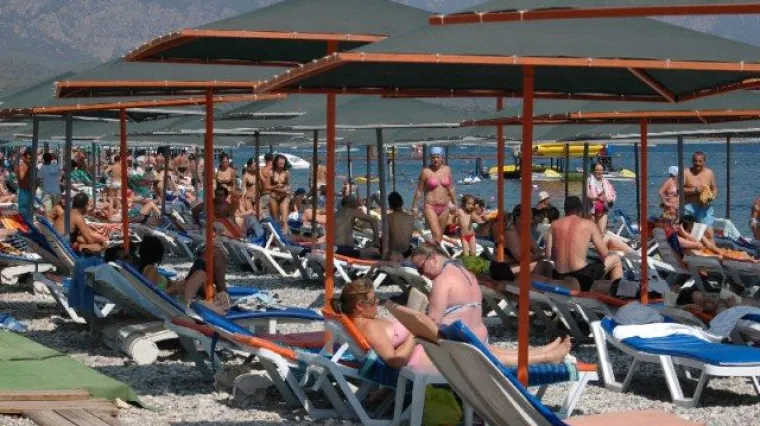 Na prepunoj plaži odjeknula eksplozija
