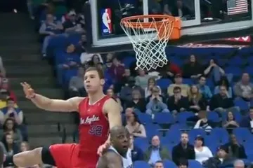 NBA zvijezde igraju protiv rokera