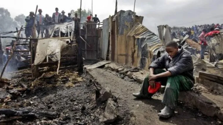 Vi&scaron;e od sto mrtvih u eksploziji naftovoda