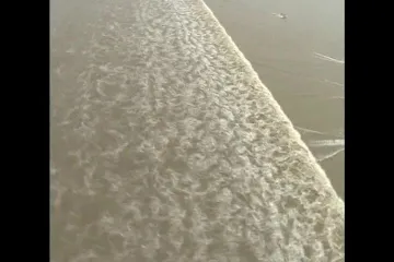 Hrabri surferi zajahali 'valove smrti'