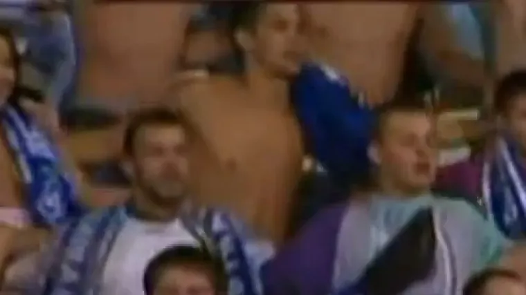 Na Dinamovoj tekmi uhvaćena gola navijačica!