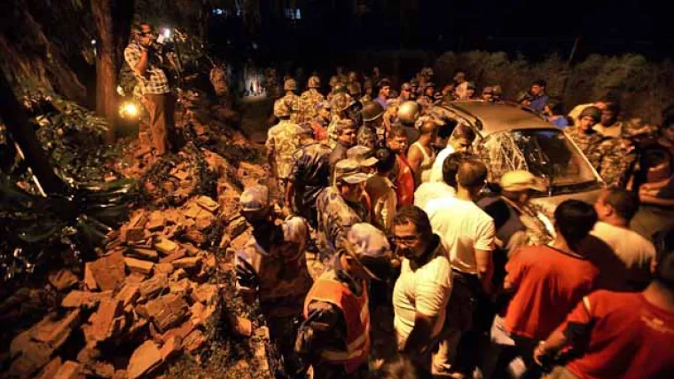 Snažan potres u Indiji i Nepalu uzeo 36 života