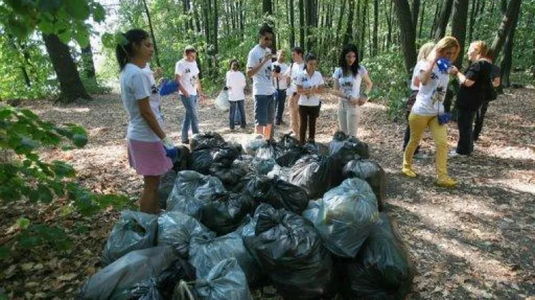 Rumunji se pretvorili u smetlare